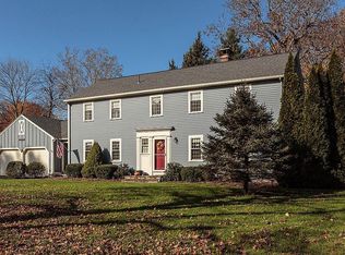 37 Longmeadow Rd, Lincoln, MA 01773