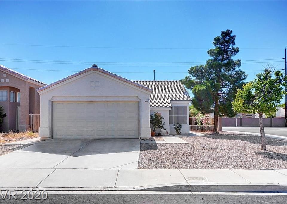 1st image of 1733 Sierra Hills Way