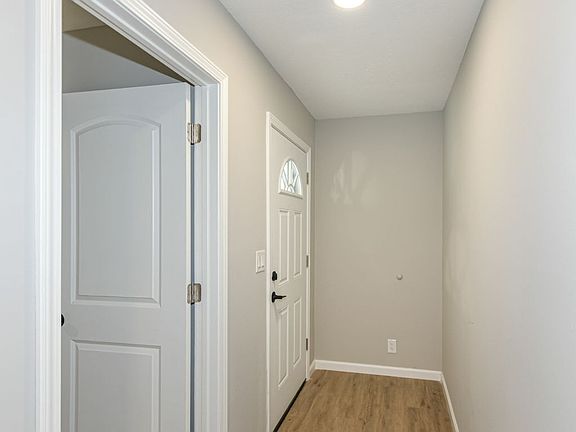 3rd image of 5017 E 14th St