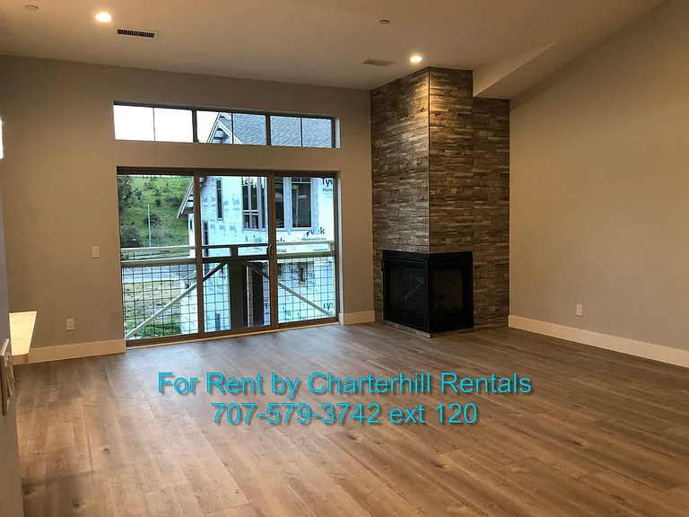 2069 Stagecoach Rd — Photo 4