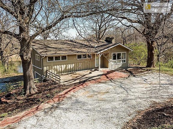 3rd image of 3500 N 53rd Ter