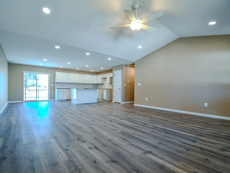 511 Cherry Ln — Photo 5