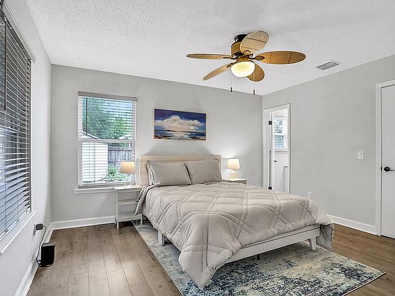 5th image of 3140 Courtney Woods Ln W