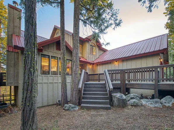 39571 Crest Point Ln, Shaver Lake, CA 93664