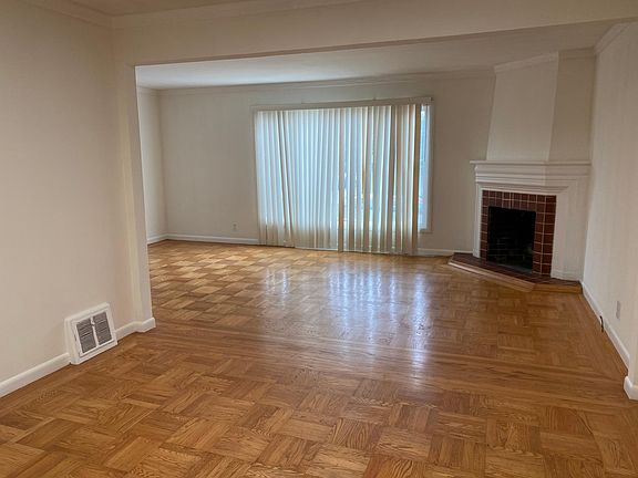 2nd image of 238 E Market St