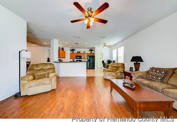 3rd image of 8202 Lagerfeld Dr
