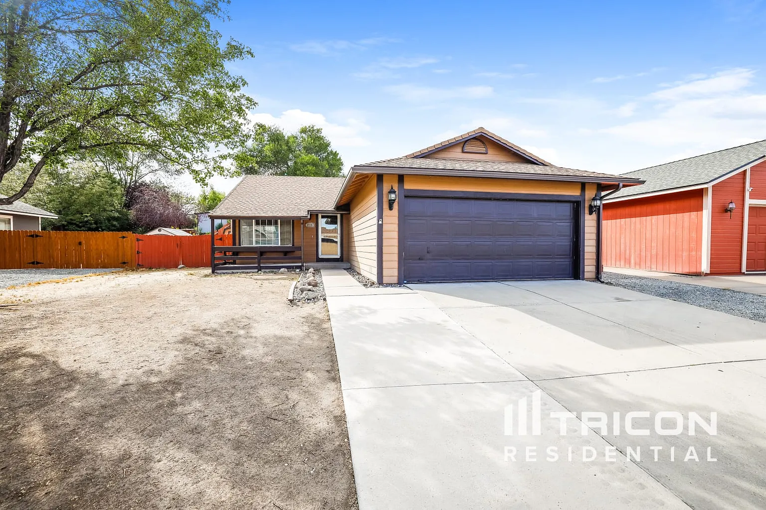 6725 Canoe Hill Dr photo 1