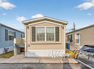 41 Coke Ave, Avenel, NJ 07001