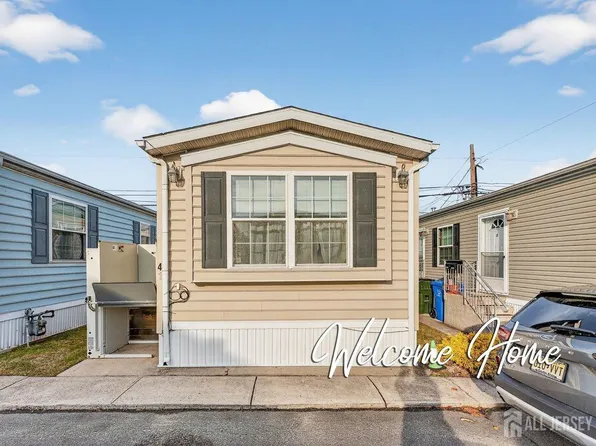 41 Coke Ave, Avenel, NJ 07001