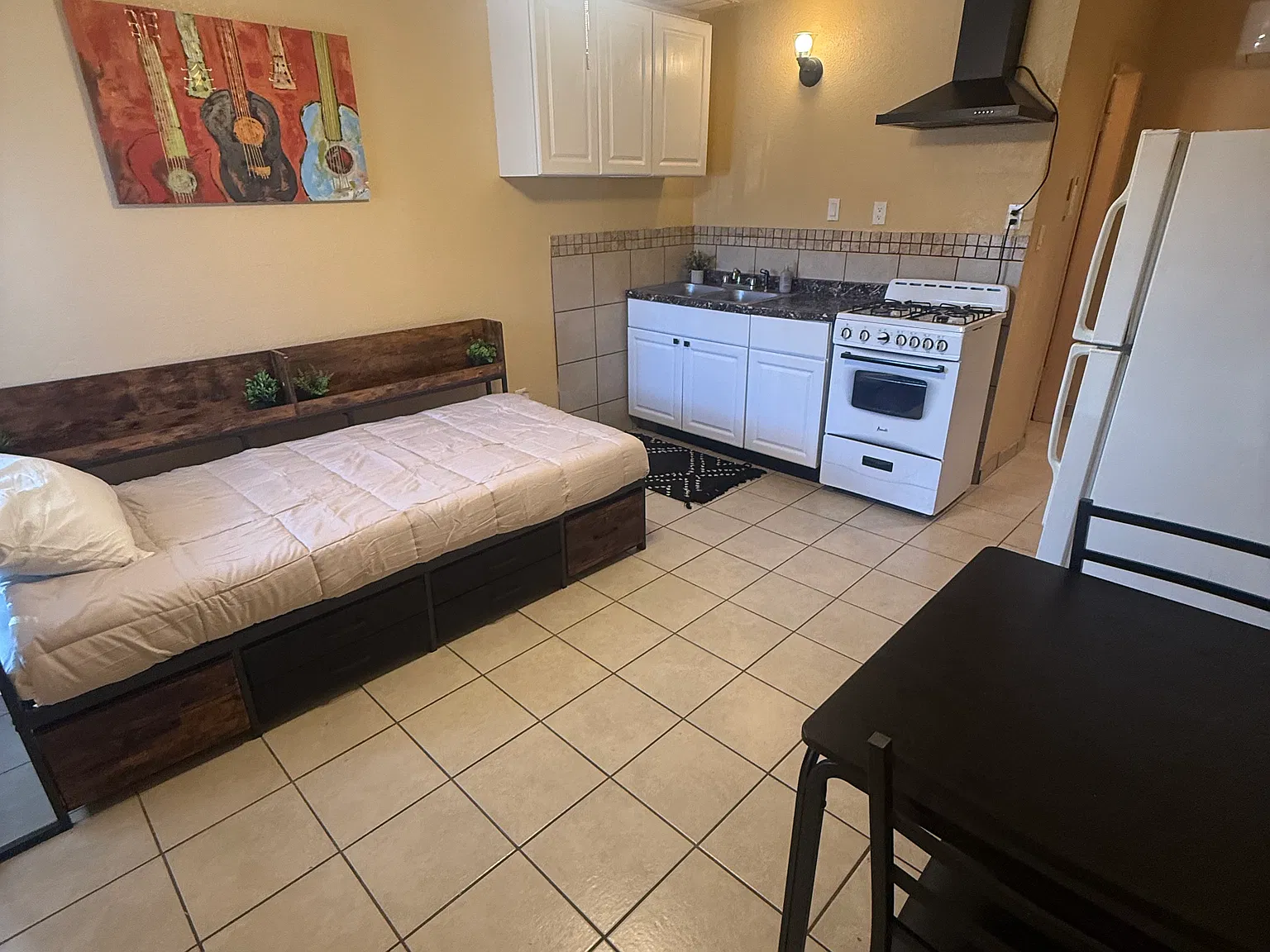 Studio, 261 sqft, $925 — Photo 1