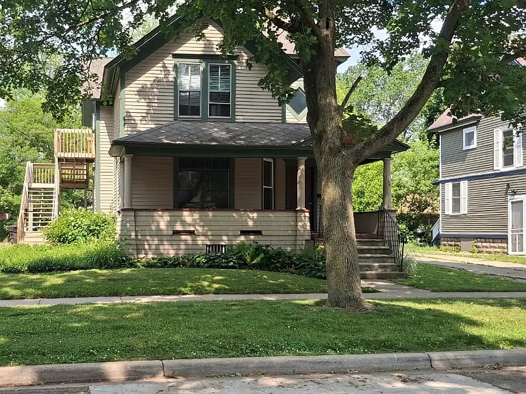 516 Oak St — Photo 1