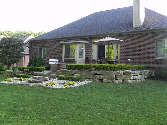 4th image of 53420 Deerfield Ln