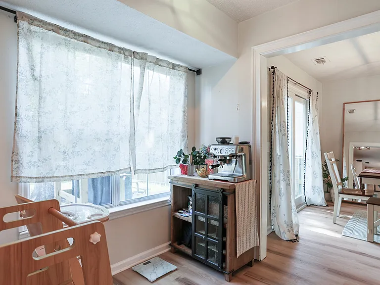 143 Cambridge Dr — Photo 23