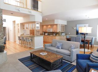 57014 Peppermill Circle Th #13-B, Sunriver, OR 97707