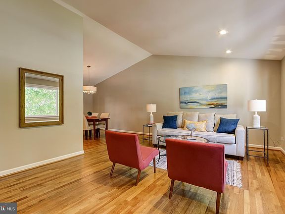 4th image of 4823 Candace Ln