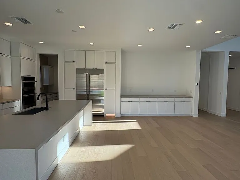 7326 W Running Deer Trl — Photo 4