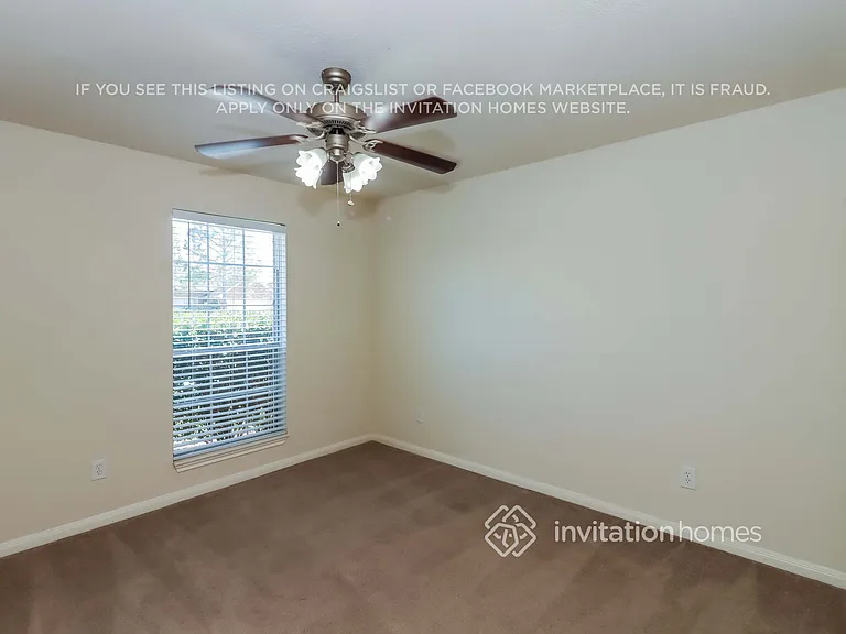 383 Hyland Ln — Photo 12