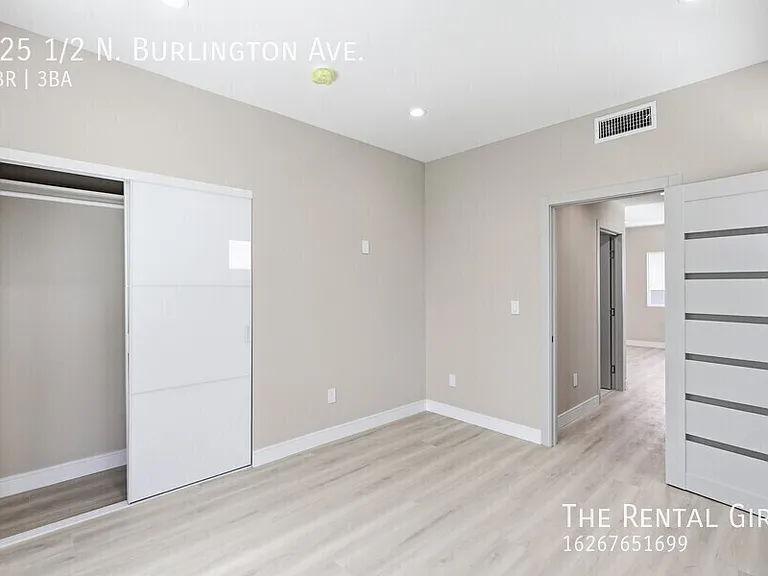 225 1/2 N Burlington Ave — Photo 8