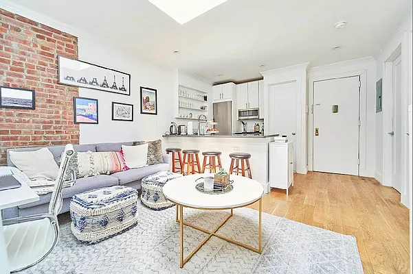Rented by Living New York | media 4