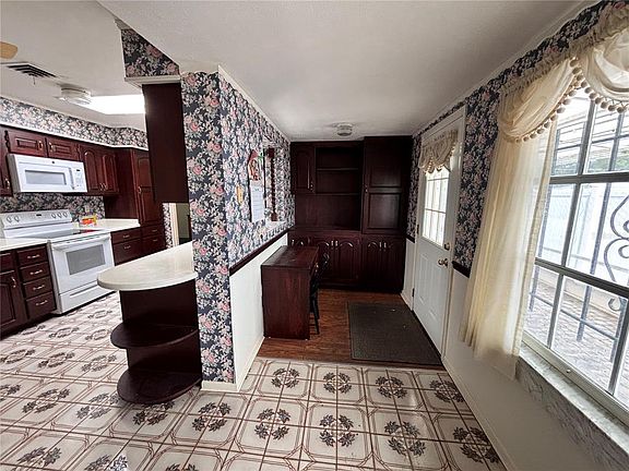 5th image of 4143 EDGEWATER DRIVE
