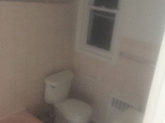 5th image of 18903 Jamaica Ave