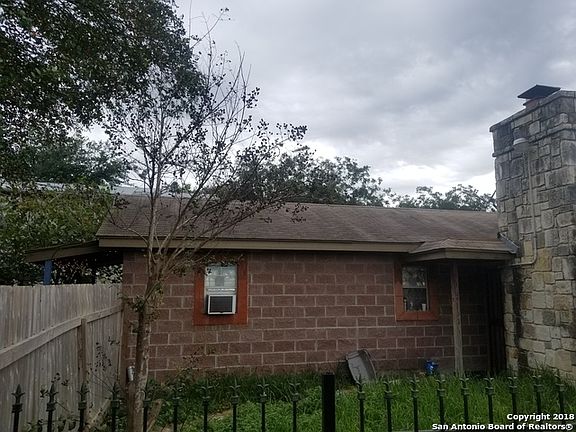 3rd image of 488 Stonewall St