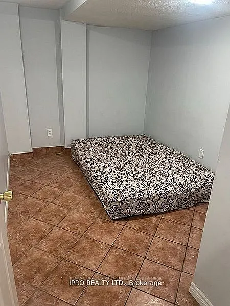 2 bed, $1,700 — Photo 4