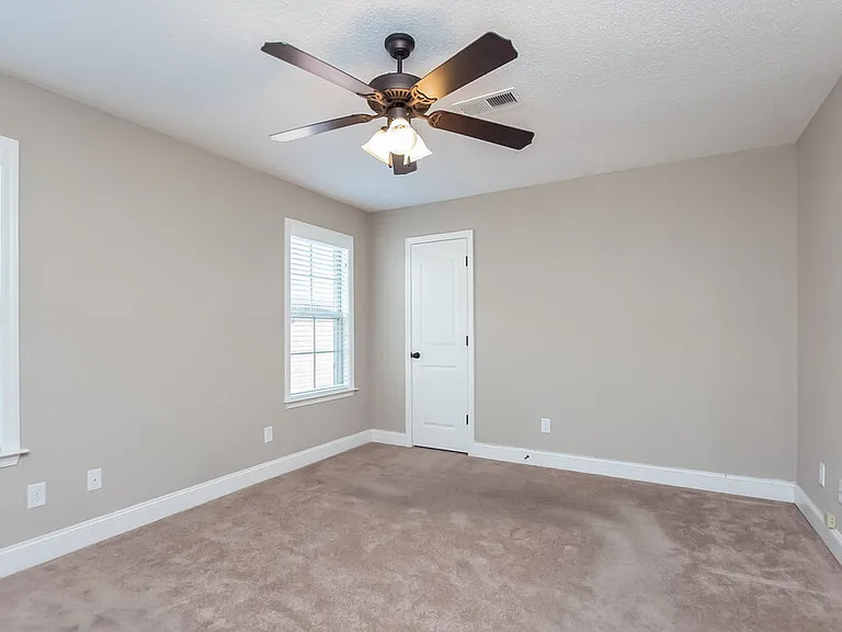 1367 Arbor Lake Dr — Photo 8