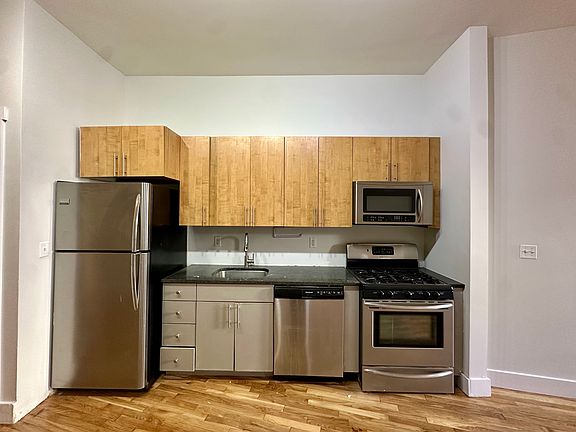 4th image of 103 Jefferson Ave #1J