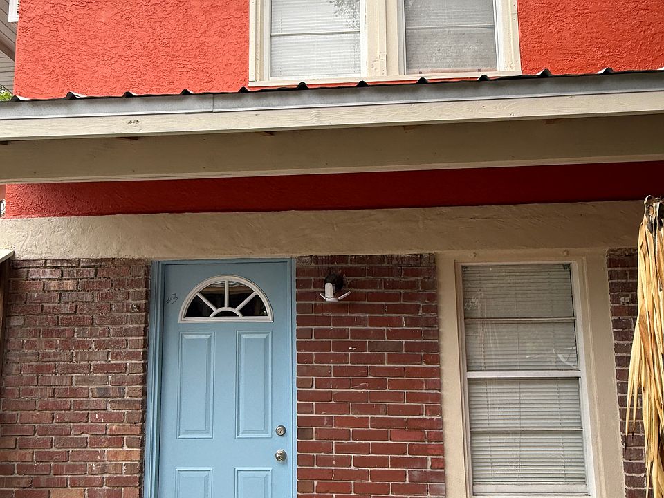 1st image of 2110 7th Ave W #1
