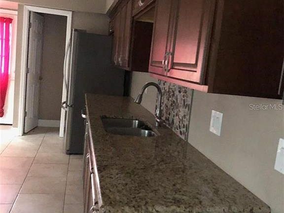 2nd image of 1042 Hamilton Ave