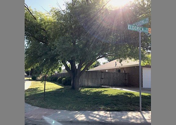 2nd image of 3901 Elderica Ct