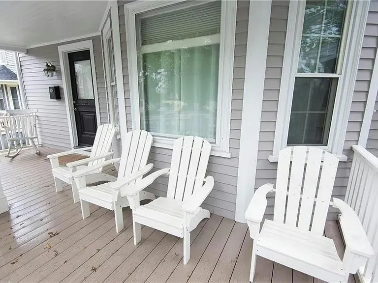 20 Carroll Ave — Photo 2