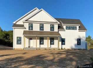 64 Platts Hill Rd, Newtown, CT 06470