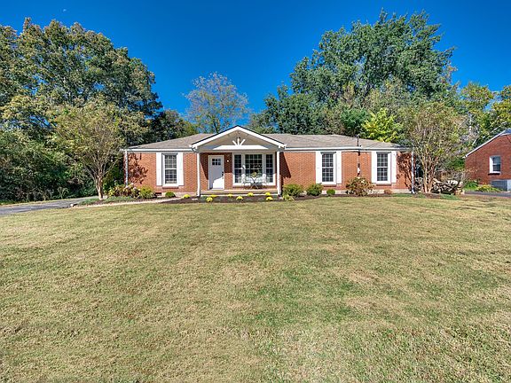 2nd image of 363 Flushing Dr