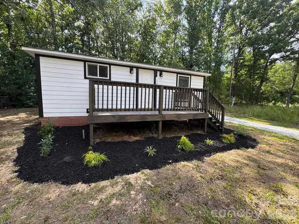 1666 Kim St, Lancaster, SC 29720