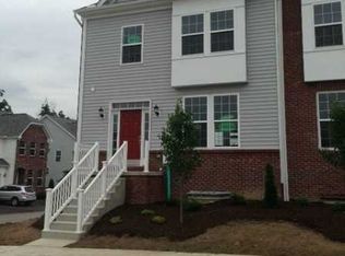 301 Trafalgar Sq, Cranberry Twp, PA 16066