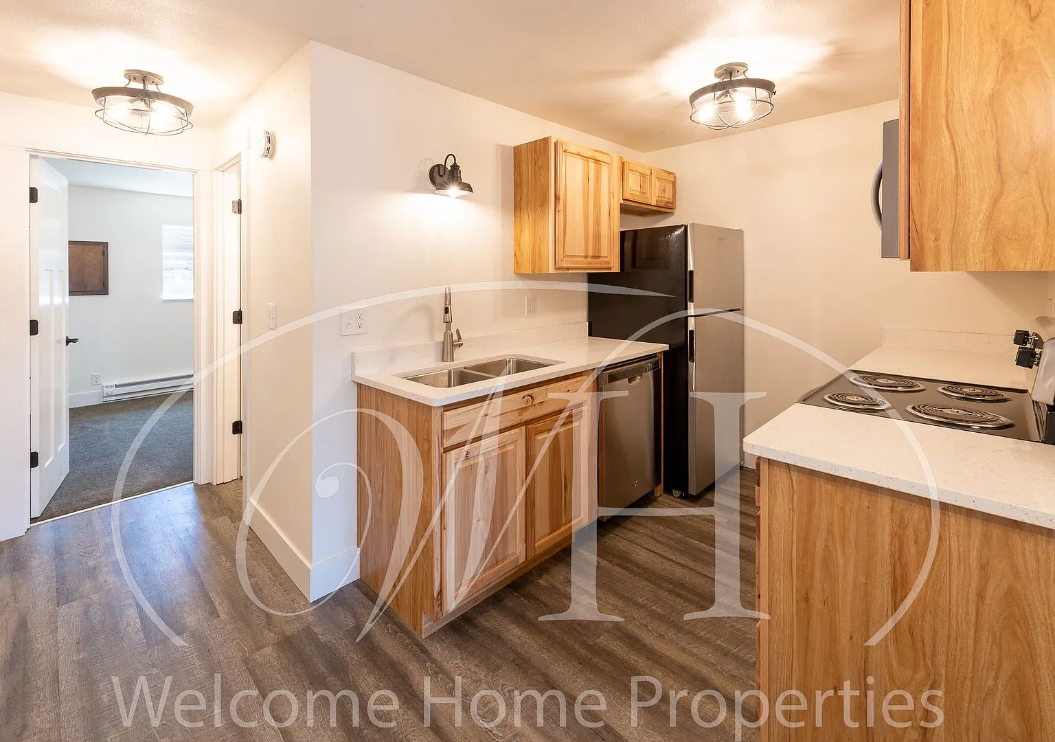 1200 SE Broadway — Photo 1
