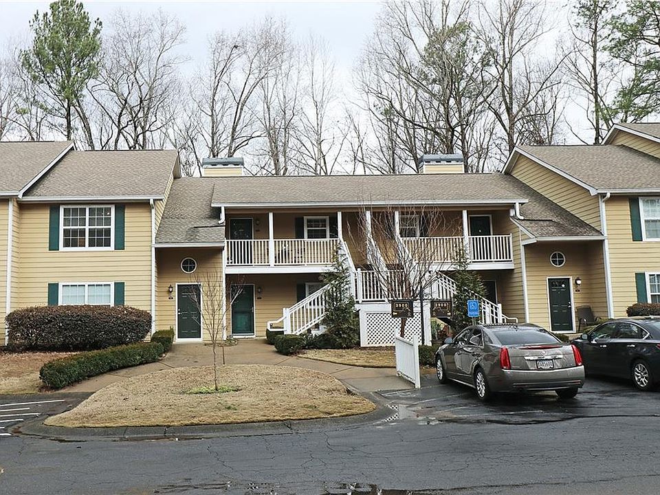 1st image of 3900 Riverlook Pkwy SE #1