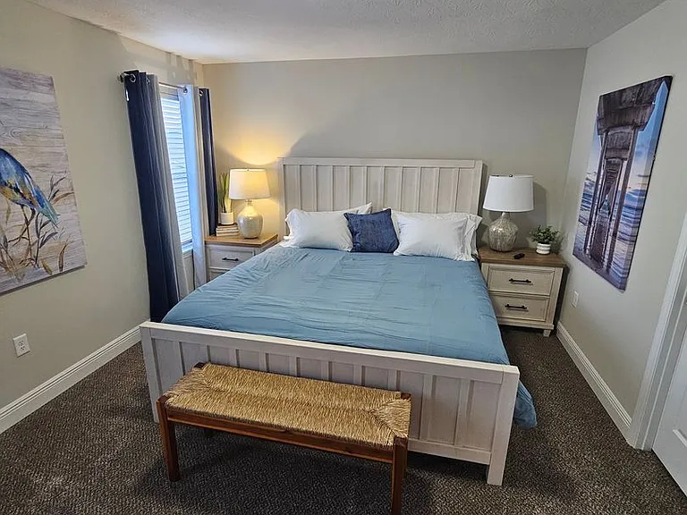 2224 Morris Ave — Photo 21