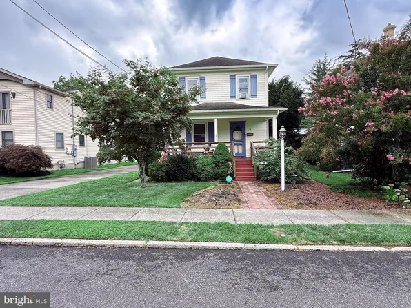 15 Elm Ave, Linwood, NJ 08221