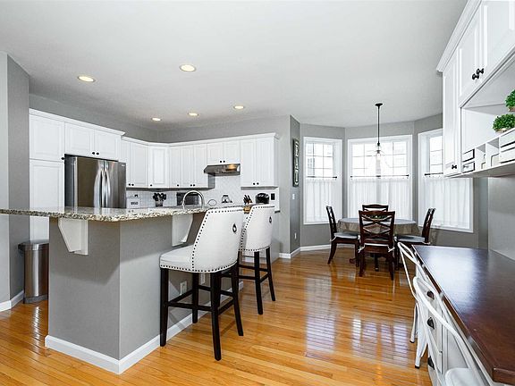 4th image of 122 Birchwood Way