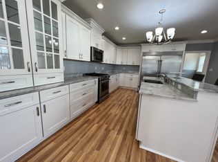 2632 Peniston St #A, New Orleans, LA 70115