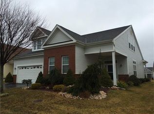 111 Diamond Spring Dr, Monroe Township, NJ 08831