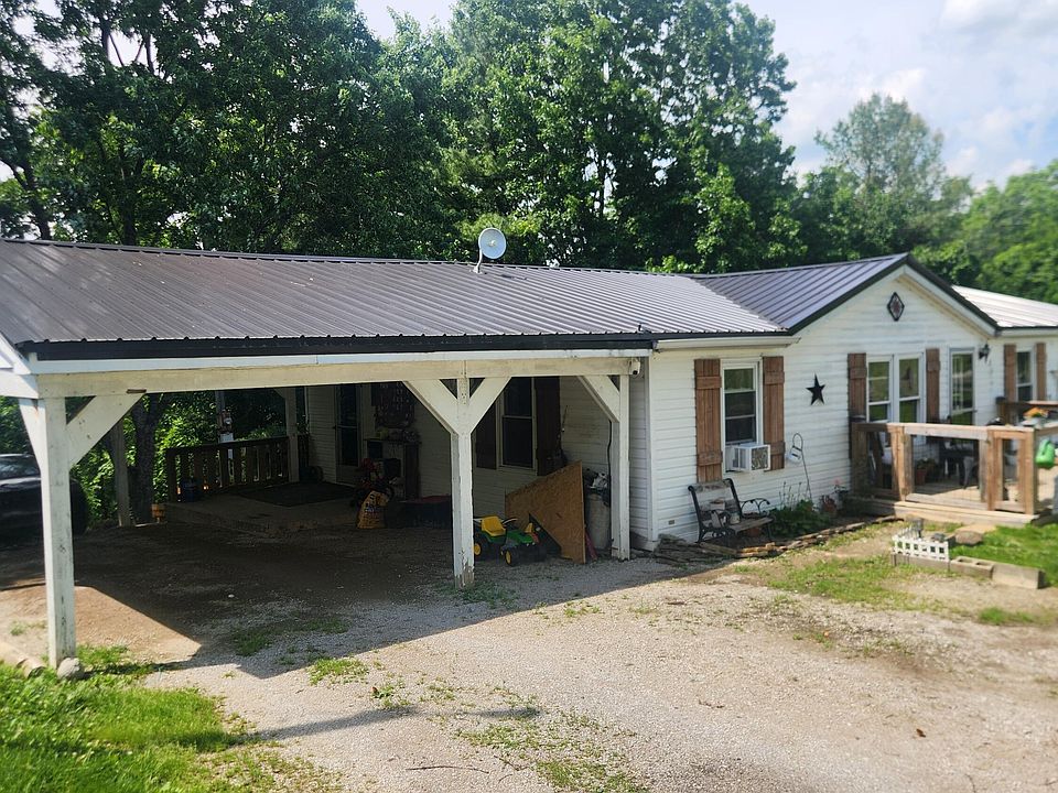 2nd image of 425 Old Monterey Rd
