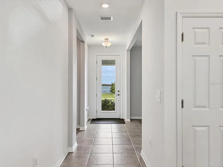 7724 Saloon Ln — Photo 16