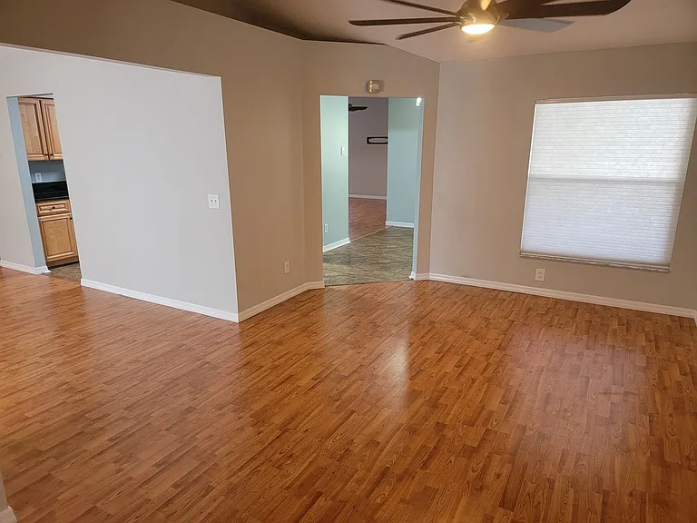 665 W Sunset Strip Dr — Photo 3