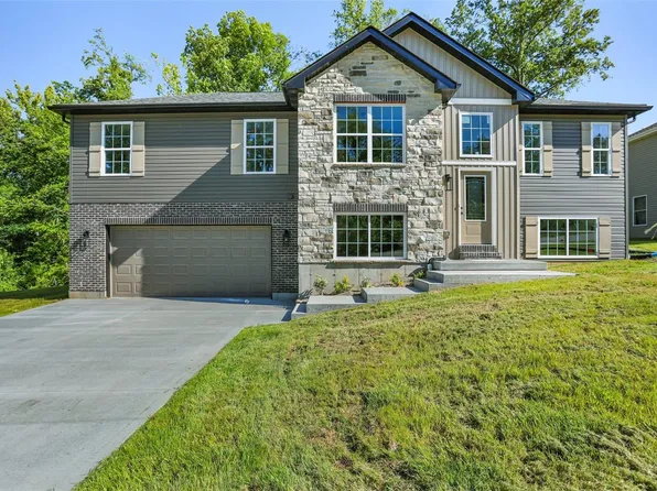 302 Watermill Dr, Washington, MO 63090