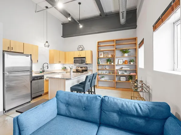 111 E Franklin Ave APT 212, Minneapolis, MN 55404