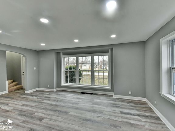 2nd image of 17923 Dekker Ave